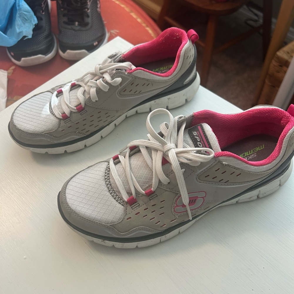 Skechers Women's Gray and Pink Sneakers